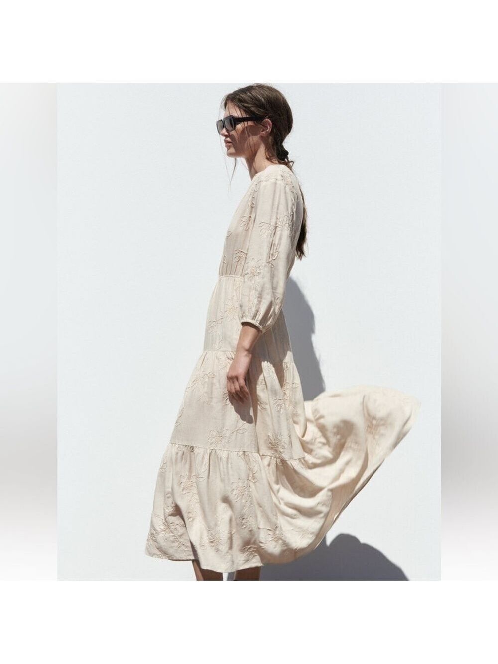Embroidered LINEN BLEND DRESS - Picture 3 of 8
